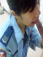 爆操台湾淫荡性奴女军官