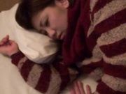 19岁失恋少女被朋友趁机塞入