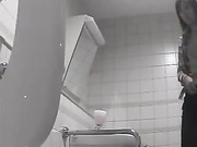 美人车模下海拍A片