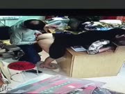 老色狼与员工乱搞