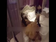 情趣酒店和服务型单男3p娇妻