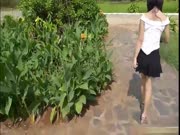 公园里拍照遇到一骚货，说好价钱带到宾馆啪啪，小骚话真听话，叫干嘛就干嘛伺候的很爽
