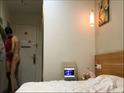 呆哥系列新婚少妇兰兰2打着电话被呆哥猛上