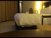 173CM极品高挑性感大美女高级酒店被土豪干的受不了了直喊爸爸求饶,说：爸爸用力操我,快射给我吧！国语对白