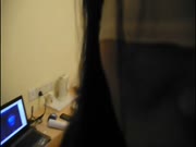 变态冷先生调教漂亮 美女小女奴夹着咪咪绑着双手一边玩一边语言侮辱