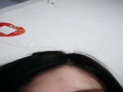 浓妆艳抹穿着火辣睡衣巨乳女主播出脸用青梅绿茶自插然后再换老公鸡巴操到射精这男人的JJ太特别了清晰对白.