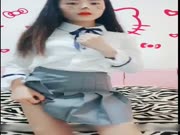 最近非常火爆的网红鹿少女清纯学妹制服极度诱惑呻吟超刺激