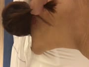 我鸡巴大不大快叫爸爸刚刮完鸡巴毛的屌哥和商学院女同学开房对白清晰1080P高清