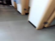 性感混血网红曼曼和大屌猛男假装买衣服躲进商场试衣间啪啪啪720P高清无水印