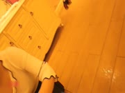 【真实自拍】-高级会所1000元选了个刚毕业没多久的漂亮短裙美女,进房间先操一次享受完按摩后再狠狠爆插.国语!