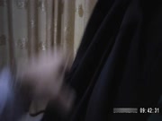狗爷棋牌宾馆嫖妓刚出来混的黑丝小美眉嫌狗爷干的时间长说他什么招式都试了
