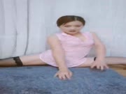 手机直播福利之抖音小姐姐下海直播露脸，黑丝高跟情趣全裸各种诱惑，身材不错还可以玩一字马第二弹