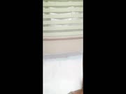 漂亮少妇约我直播口交69互舔 性感黑丝大力抽插没几下就喷水