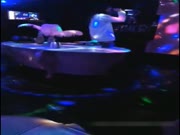 骚妹子KTV边嗨歌边口爆啪啪 玩得真刺激