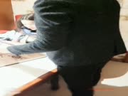 包间餐桌上大干白嫩大波妹 玩的就是刺激