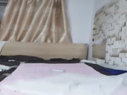 白丝情趣蜜汁丝袜全程露脸直播，情趣装很诱人，给狼友挤奶水喝，大黑粗假吊上下抽插，表情骚的迷人，抠到高潮