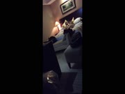 海南小夥星級酒店900塊約了個上門兼職服務的寂寞少婦 細腰翹臀服務蠻不錯的 國語對白 1080P高清無水印