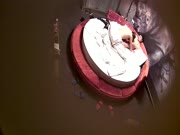 主題酒店犀牛特色鐘點房拍攝到的中年大叔私會單位同事人妻少婦 主動女上猛搖邊浪叫邊親 露臉高清