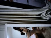 百度云泄密-90后高颜值美女对着镜子全裸自拍时被回来的男友看见性欲大增提枪就干,肏完后还把逼毛都刮干净了