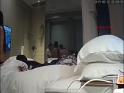兩個中年成功事業男找了三個小姐壹塊群P