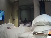 兩個中年成功事業男找了三個小姐壹塊群P