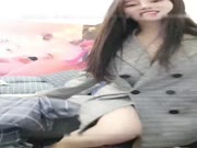 皮膚白皙禦姐型美女主播鏡頭前現場表演道具插穴爆菊自慰 呻吟淫水直流 逼逼得被玩腫了 對白淫蕩