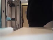 看似学生似的兼职援交女，酒店啪啪偷拍。