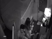 居家攝像頭黑客破解拍攝到的模特級別懷孕準備生二胎的媳婦和老公啪啪做愛 女兒還在一旁看著 露臉高清