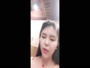 骚气妹子理发店勾引小哥，口交尿尿抬腿抽插呻吟娇喘。