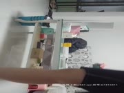 胖墩哥公寓現場直播與苗條身材大長腿情人瘋狂啪啪 沙發上各種姿勢配合大戰三百回合直接累趴下了 國語對白