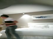 172CM女神级性感外围美女酒店不仅被猥琐男狠狠爆插了还被男的偷拍了全部操逼过程,颜值高,身材匀称,大长腿抱起来干.