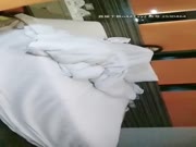 猥瑣眼鏡哥泰國紅燈區現場直播高價約了個172cm苗條兼職小姐姐啪啪 細腰翹臀大長腿奶子幹得啪啪直響 太猛了 清晰對白
