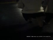 懵懂少女被大叔深夜忽悠回家，丝袜捆绑双手抠穴玩乳，还有小哥哥前后夹击