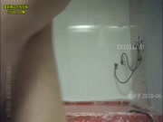 健壯帥氣小夥桑拿會所點了位顏值不錯美女技師全套服務 胸推漫遊吹簫騎乘後入各種姿勢樣樣精通 技術絕對厲害 國語高清