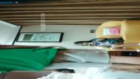 新人探花356 JK制服大学妹最后时刻接到同学微信你被偷拍了快走危