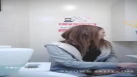 美容院厕拍系列，都是高颜值小姐姐第1期[21人次6V][超清无水原版]-3V