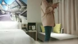 最新平台一哥战神小利深夜约炮白领兼职外围女干到妹子鬼哭狼嚎也没射想加钟妹