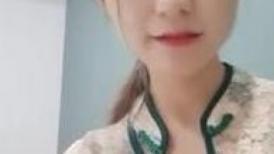 最近下海的高颜值小空姐❤️紫贤❤️，阔阔爱爱，甜美妞，捋获你的芳心，无套做爱舒服，叫声花枝招展，被颜射一副小羞羞！