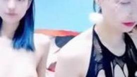 妈妈调教女儿，女儿想要爸爸，全程露脸激情大秀，情趣诱惑无毛骚穴让妈妈.