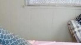 极品瑜伽妹被纹身大哥狂干  全程露脸妩媚风骚口交大鸡巴 让大哥从沙发上玩到