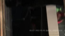 餐厅女厕偷拍到的一个黑丝高跟美女 人美B也美