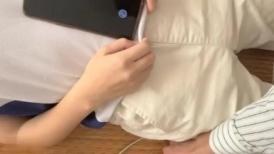 叔叔花大价钱引诱发育的还不错的大奶子亲侄女 BB有点紧不好进去