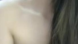长发及腰烈焰红唇新人小姐姐  解开睡衣搔首弄姿  掰开小穴特写揉搓  翘起美臀对着镜
