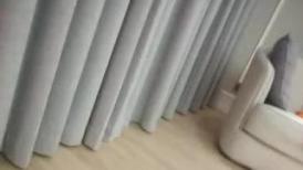 【开发探索】，2800网约外围，阴毛好多，一舔逼爽得乱耸，白浆把套子都搞白了，全程换了两个套套，好激情