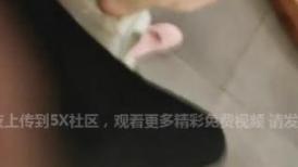 【爱情故事】，年度泡良最佳教程，新人，风情万种32岁少妇，提前开好超有情调的酒店，共浴啪啪舌吻，精彩刺激 2022012216485601