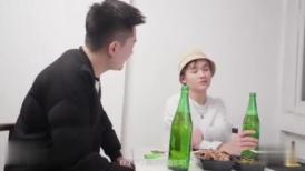 传媒 XK 8106 回家的诱惑1 除夕，找个女友回家过年！