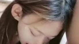 【江苏足模辛芷蕾】，小胖哥跟女友欢乐过大年，苗条漂亮，小鲍鱼超级紧，老公老公喊不停，激情如火撸管佳作