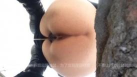 刺激【贴B拍】极品屁股小姐姐 张着硕大的菊花拉便便