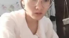 【老师不是湿】，真实小学语文老师，欠了网贷黄播，洗澡，撒尿刺激