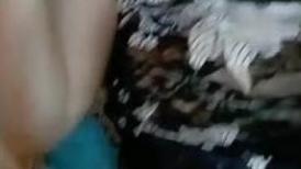 射进舅妈逼里，无套爆草风骚的大屁股玩弄骚奶子，黑丝情趣诱惑胯下呻吟浪叫不断，激情上位内射骚逼中出真骚